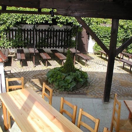 Penzion "U Kubinu" Pribyslav Bagian luar foto